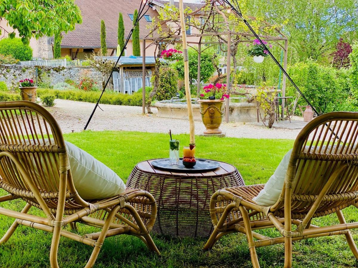 Domaine De Suzel Hotel Vignieu Екстериор снимка