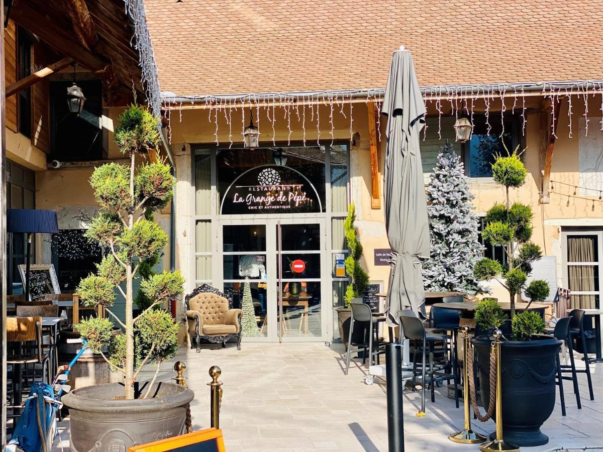 Domaine De Suzel Hotel Vignieu Екстериор снимка