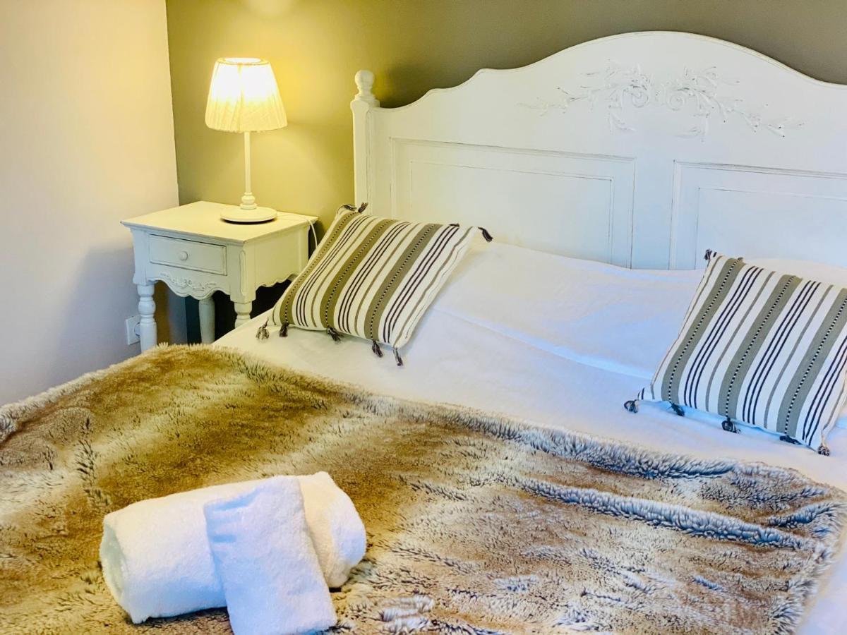 Domaine De Suzel Hotel Vignieu Екстериор снимка