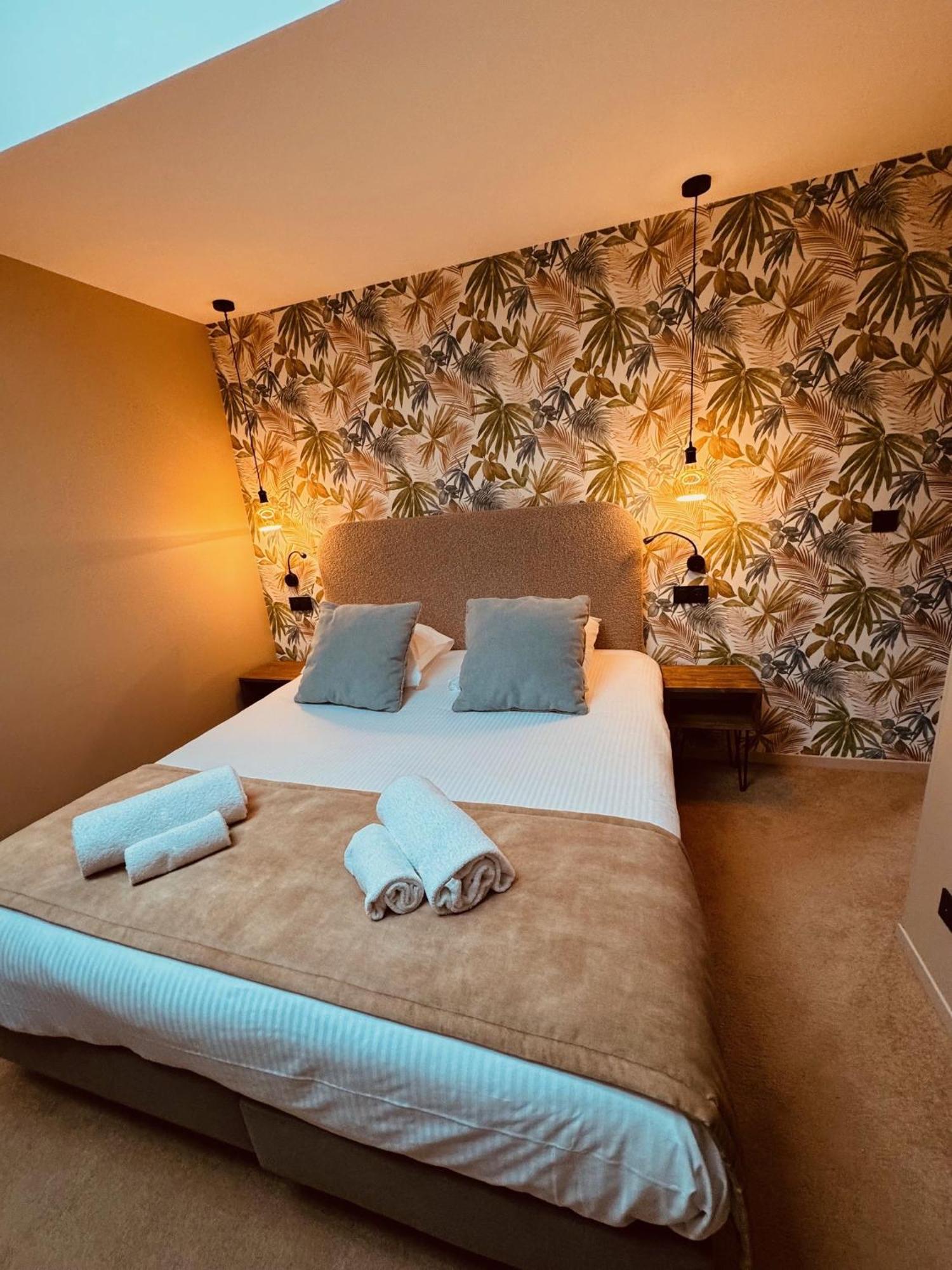 Domaine De Suzel Hotel Vignieu Екстериор снимка